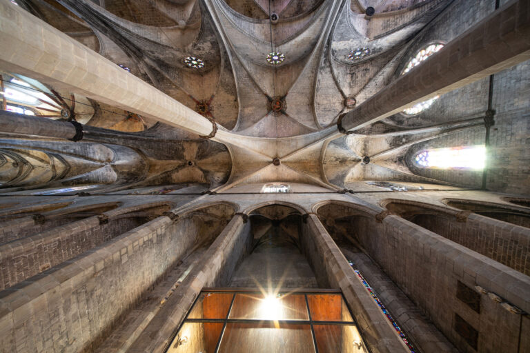 Paraments interiors de la Basílica de Santa Maria del Mar