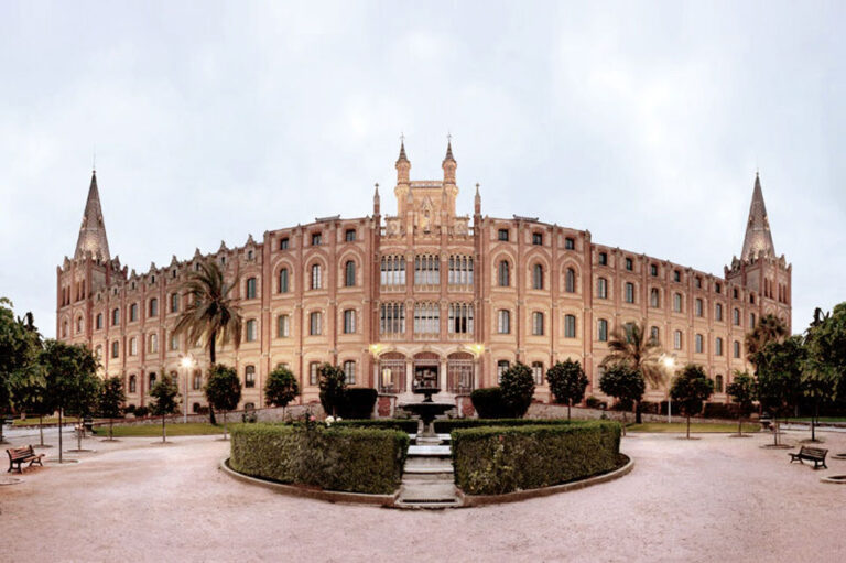 Façanes del Col·legi de Sant Ignasi-Jesuïtes de Sarrià